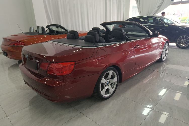 Used BMW 3 Series 2011 320i Convertible Coupe
