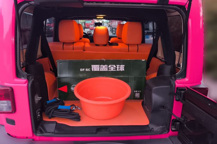 Used Jeep Wrangler 2011 3.8L Sahara Four-Door Edition Trunk