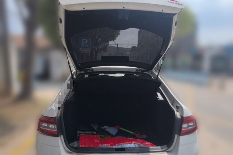 Used Skoda Octavia 2019 TSI230 DSG SmartDrive Luxury Edition China VI Trunk