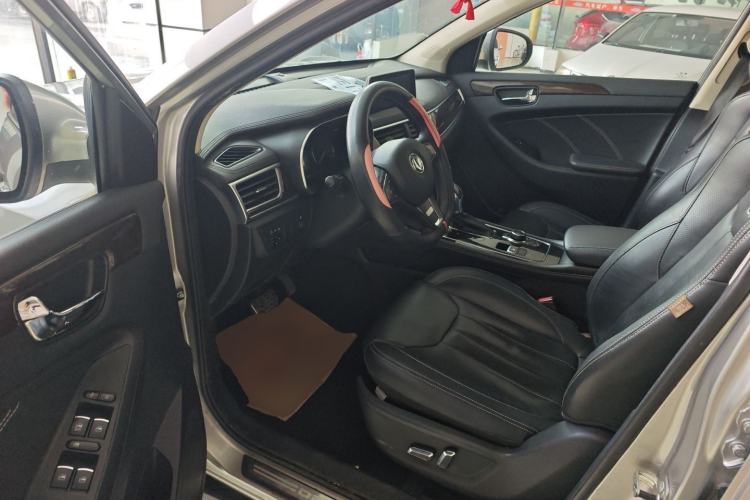 Used Dongfeng Fengon 580 2017 1.5T CVT Smart Style Model