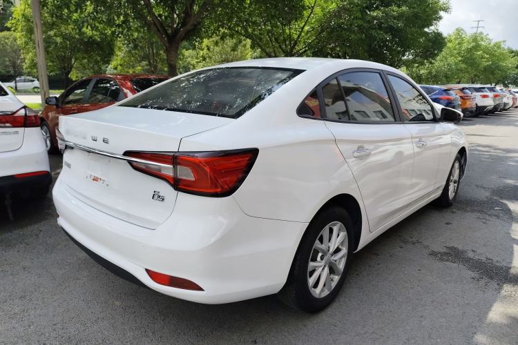 Used Roewe i5 2020 1.5L Manual 4G Connect Luxury Edition