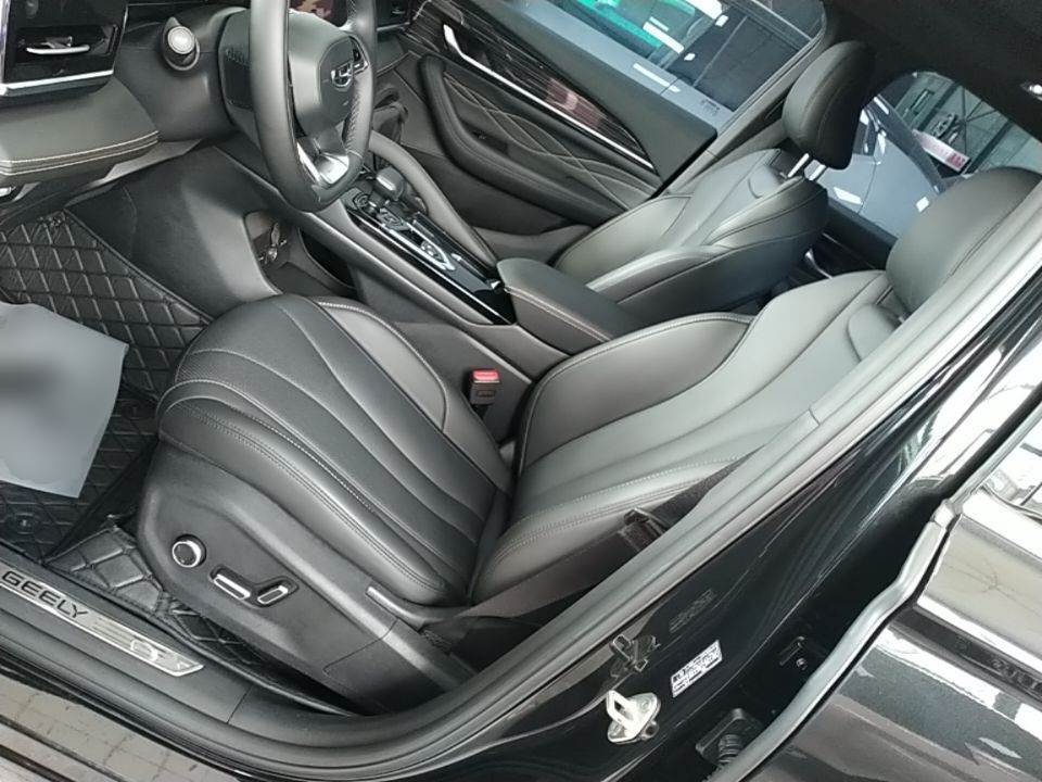 Geely Auto Monjaro L 2024 2.0TD DCT EVO Two-Wheel Drive Long-Range Version — снимка 19