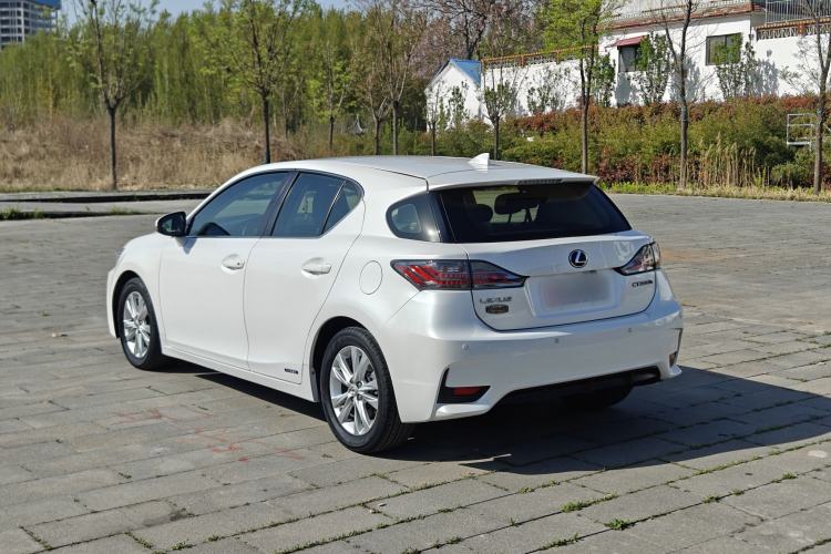 Used Lexus CT 2014 CT200h Elite Edition Monochrome Exterior 3