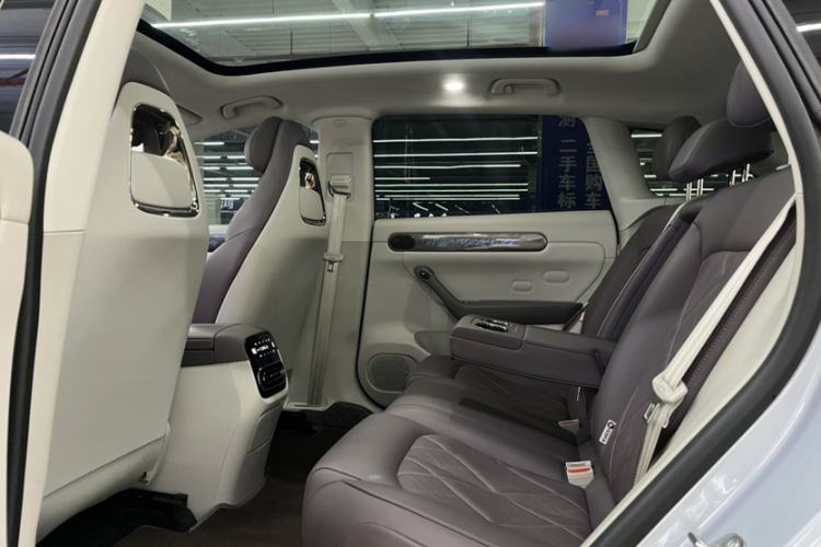 Used Leapmotor C11 2024 Range-Extended 300 Luxury Edition