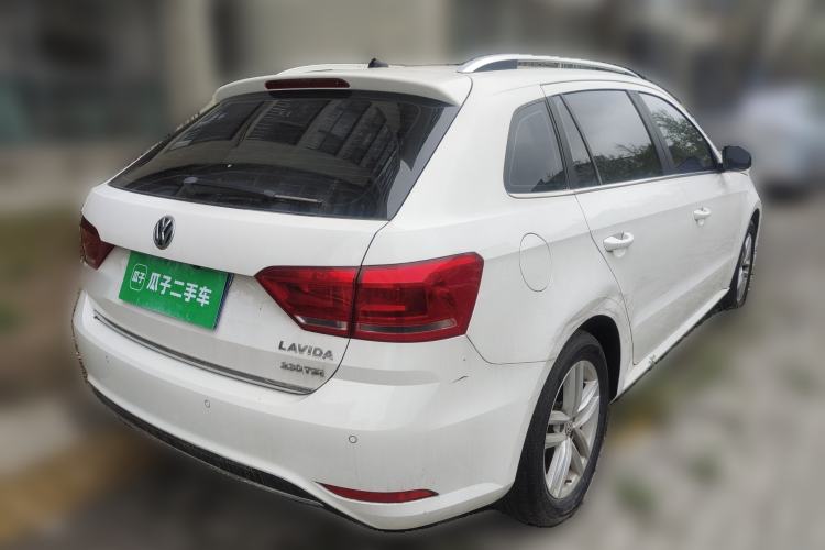 Used Volkswagen Gran Lavida 2017 230TSI DSG Comfort Edition Exterior 5