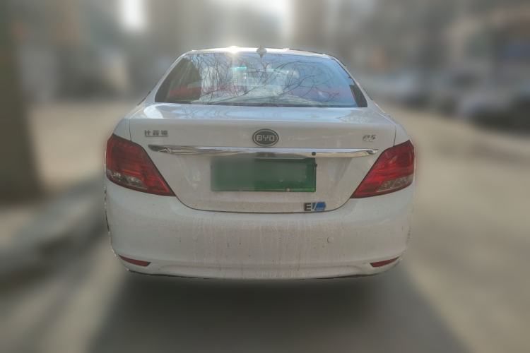 Used BYD e5 2017 300 Prestige Edition
