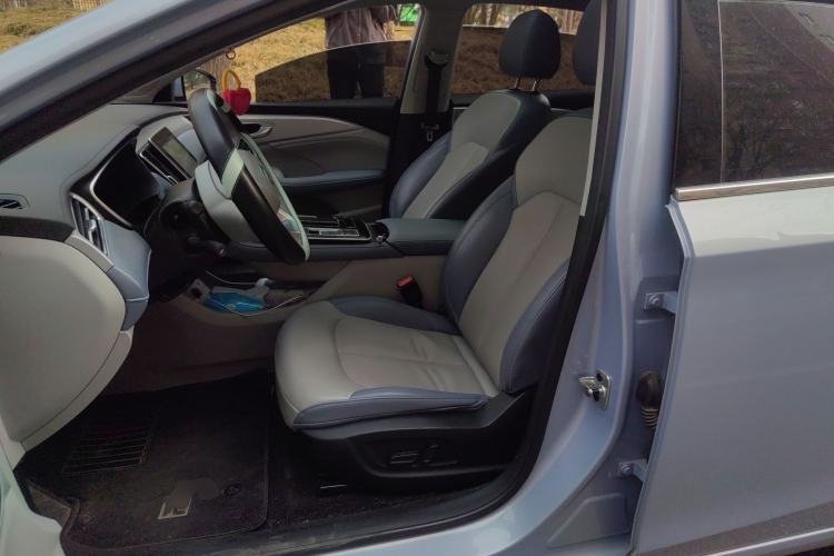 Used Rising ER6 2020 620 km Smart Edition
