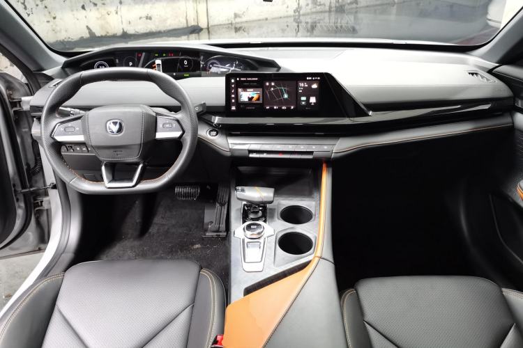 Used CHANGAN UNI-V iDD 2023 Zhidian iDD 1.5T 113km Smart & Fun Version (Rapid Edition)