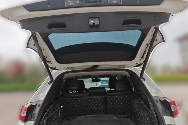 Used Jeep Cherokee 2016 2.0L Superior Edition Trunk