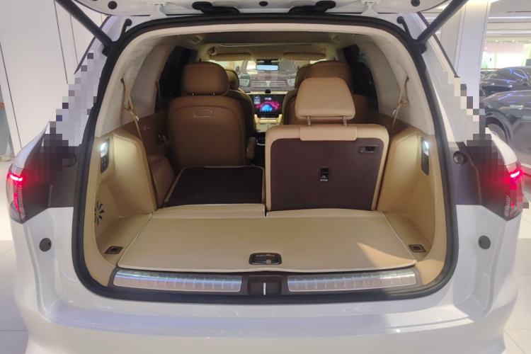 Used Hima AITO M8 2025 Extended-Range Max+ Version 53.4 kWh 6-Seater Edition Trunk