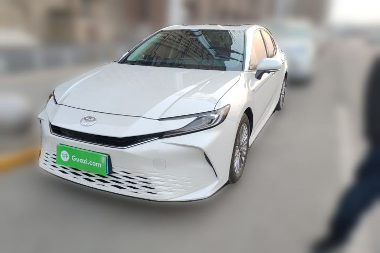 Used Toyota Camry 2024 Dual-Motor 2.0 HGVP Luxury Edition