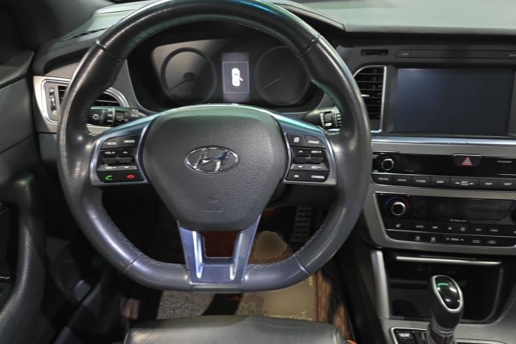 Used Hyundai Sonata 2015 1.6T GLX Advanced Model Steering Wheel