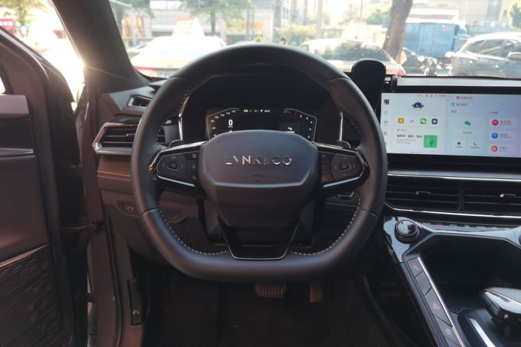 Used Lynk & Co 06 2023 Remix 1.5T Dynamic Halo
