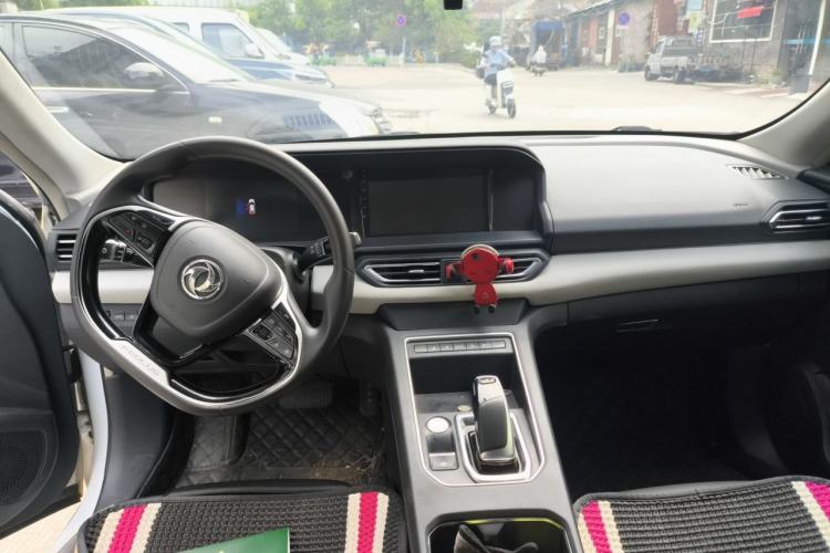 Used Dongfeng Aeolus E70 2021 Revised Version 3 500 Ultra-Comfort Edition Center Console