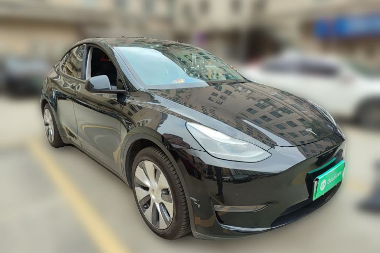 Used Tesla Model Y 2021 Standard Range Rear-Wheel Drive Version Front Right 45 Deg