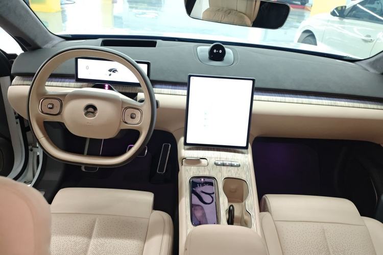 Used Nio ET7 2024 75 kWh Executive Edition
