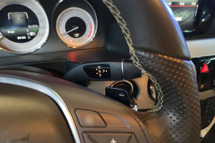 Used Mercedes-Benz GLK-Class 2013 GLK 300 4MATIC Dynamic Sunroof Model
