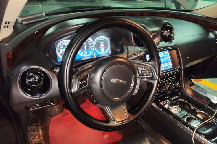 Used Jaguar XJ 2013 XJL 3.0 SC Panoramic Business Edition