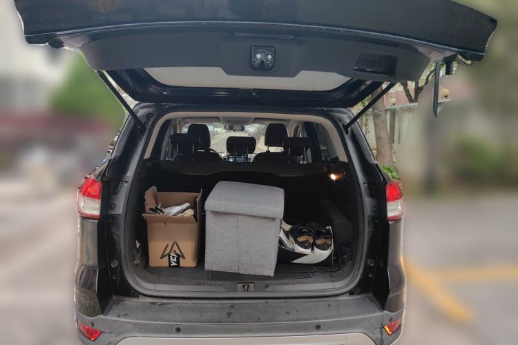 Used Ford Kuga 2015 1.5L GTDi Two-Wheel-Drive Comfort Model Trunk