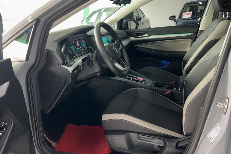 Used Volkswagen Golf 2021 280TSI DSG Pro Interior 1