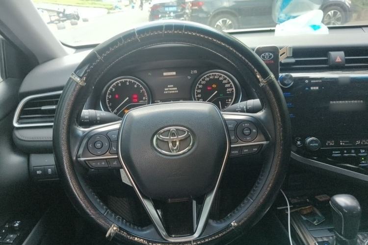 Used Toyota Camry 2019 2.0G Luxury Edition China VI Standard