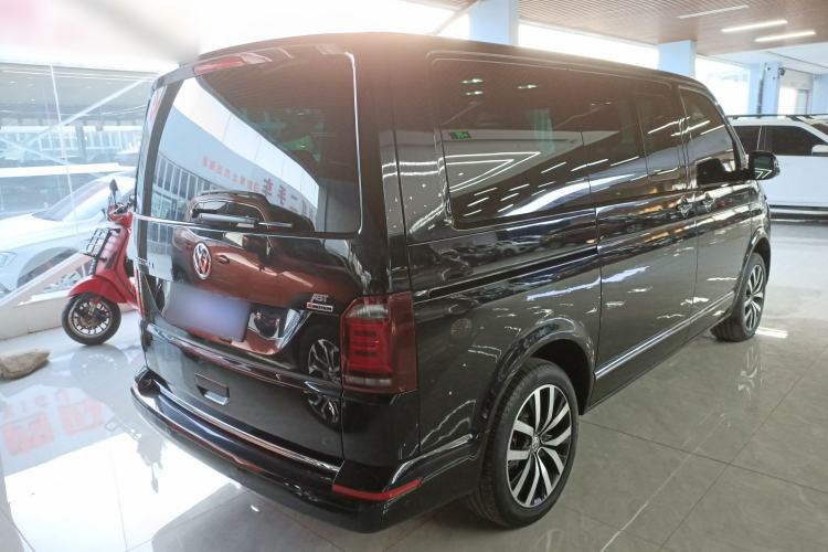 Used Volkswagen Multivan 2018 2.0 TSI 4x4 Style Edition 7 Seats
