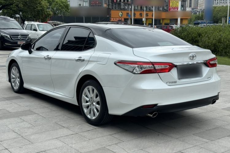 Used Toyota Camry 2019 Revised Version 2.0G Luxury Edition
