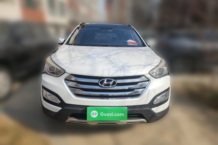 Used Hyundai Santa Fe 2015 2.0T Automatic Two-Wheel Drive Smart Version 5 Seats