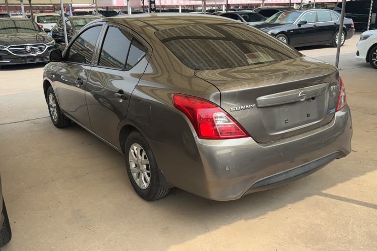 Used Nissan Sunny 2015 1.5XE Manual Comfort Edition Exterior 5