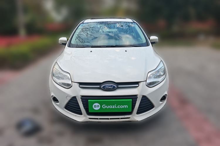 Used Ford Focus 2012 Sedan 1.6L Automatic Fashion Edition
