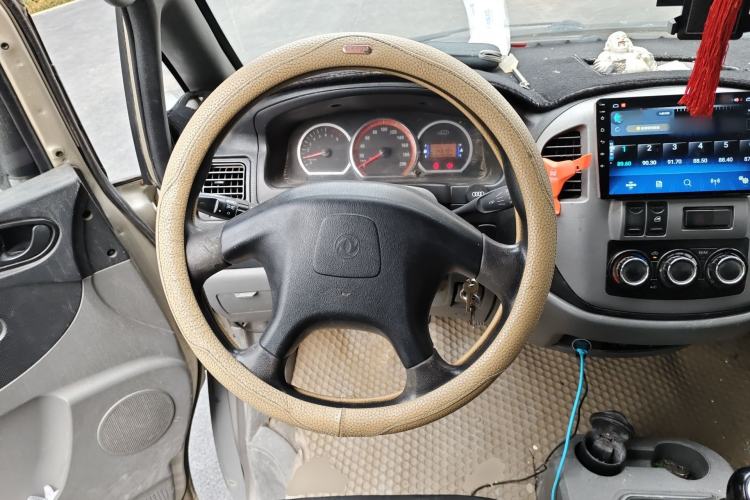 Used FORTHING Lingzhi 2013 M5 Q7 2.0L 7-Seater Long-Wheelbase Comfort Model