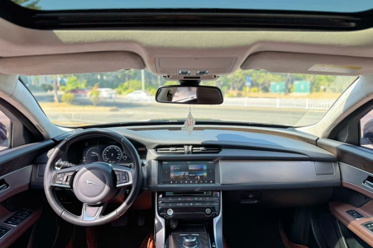 Used Jaguar XFL 2018 XFL 2.0T 250 PS Luxury Edition
