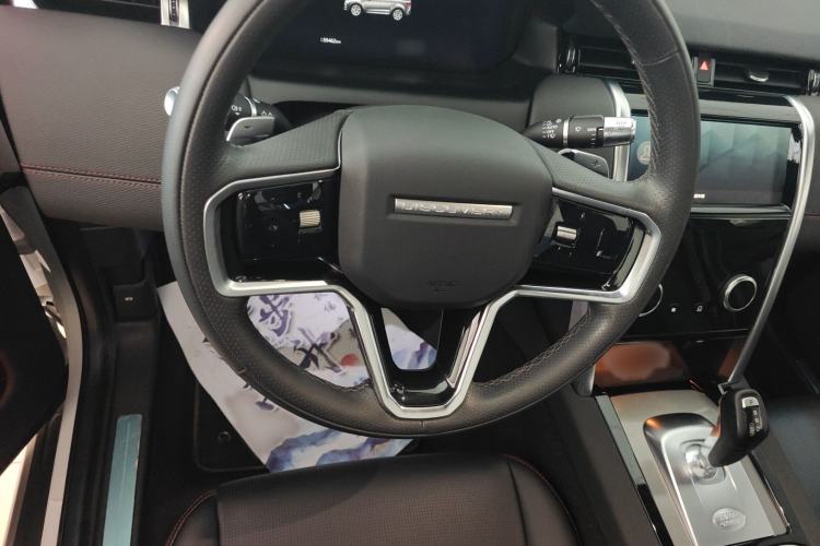 Used Land Rover Discovery Sport 2022 249 PS Metropolitan Edition 5 Seats Steering Wheel