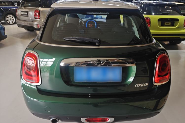 Used MINI 2016 1.5T COOPER Pioneer Edition Five-Door Model Rear