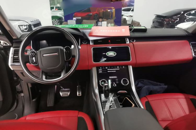 Used Land Rover Range Sport 2021 3.0 L6 YAO Black Edition Center Console