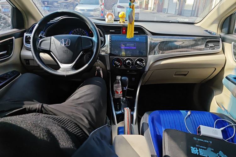 Used Honda Crider 2015 1.8L automatic comfort version
