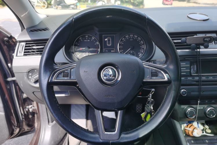 Used Skoda Octavia 2017 1.6L Manual Smart Drive Edition