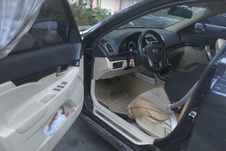 Used CHANGAN Raeton 2016 1.8T Automatic Smart Enjoyment Deluxe Model Driver Seat