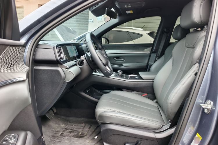 Used BYD Song Pro New Energy 2025 2nd Generation Intelligent Driving Version DM-i 75KM Leading Edition Interior 6