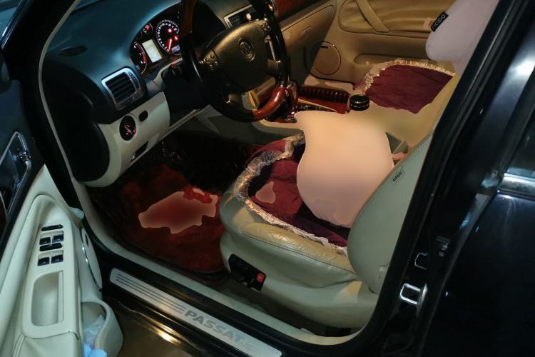 Used Volkswagen Passat 2009 1.8T Automatic Prestige Model Driver Seat