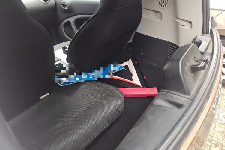 Used smart fortwo 2015 1.0L 52 kW hardtop Dynamic version