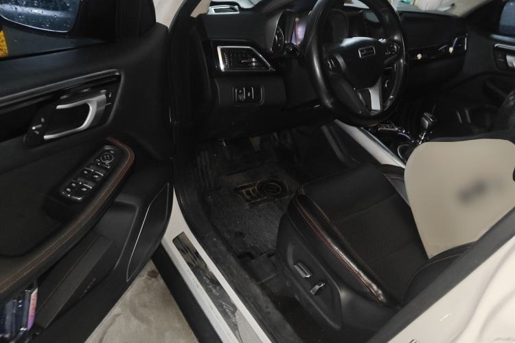 Used Zotye Domy X5 2015 1.5T Manual Supreme Model China IV Standard Driver Seat