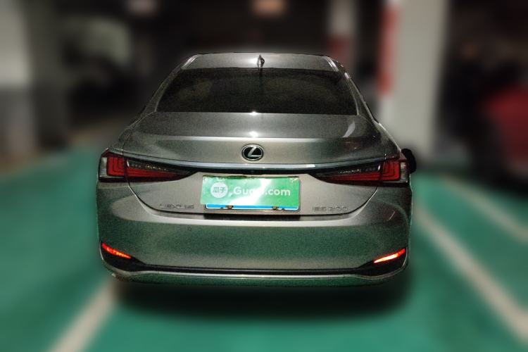 Used Lexus ES 2020 200 Excellence Edition Rear