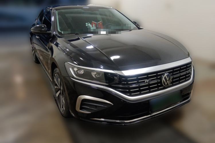 Used Volkswagen Passat 2025 Premium Version 380TSI Dragon Edition
