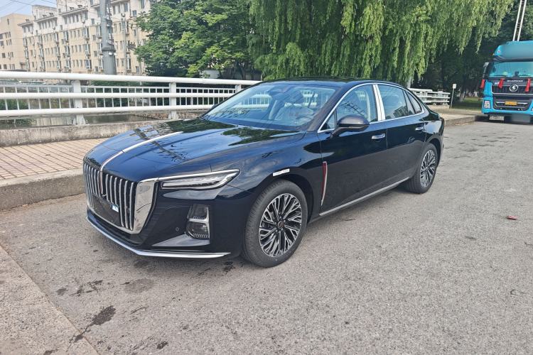 Used Hongqi H5 2025 2.0T Automatic Flag Edition – 500 000 Units Commemorative Version