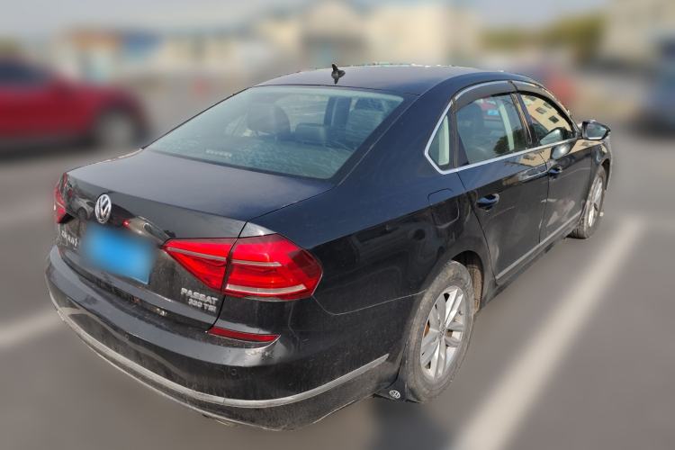 Used Volkswagen Passat 2016 330TSI DSG Luxury Edition Rear Right 45 Deg