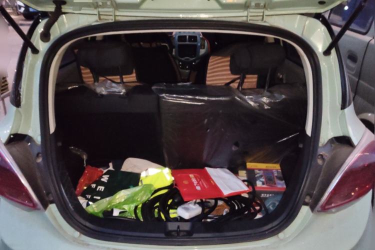 Used CHANGAN Benni E-Star 2021 National Edition Colorful Version Lithium Iron Phosphate (31.95 kWh) Trunk