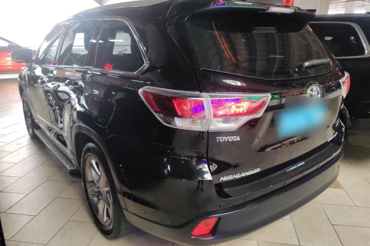Used Toyota Highlander 2015 2.0T Four-Wheel Drive Luxury Edition 7-Seater Rear Left 45 Deg
