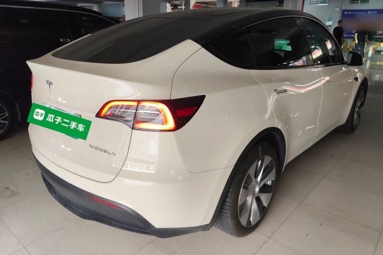 Used Tesla Model Y 2022 Rear-Wheel-Drive Version Rear Right 45 Deg