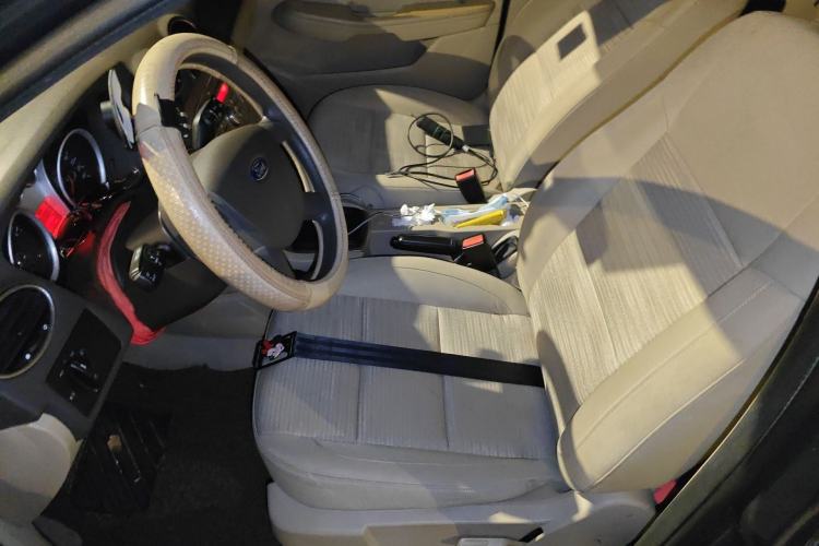 Used Ford Focus 2013 Sedan Classic 1.8L Automatic Base Model